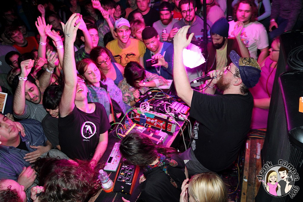 Crowbar: Dan Deacon w/Grand Buffet